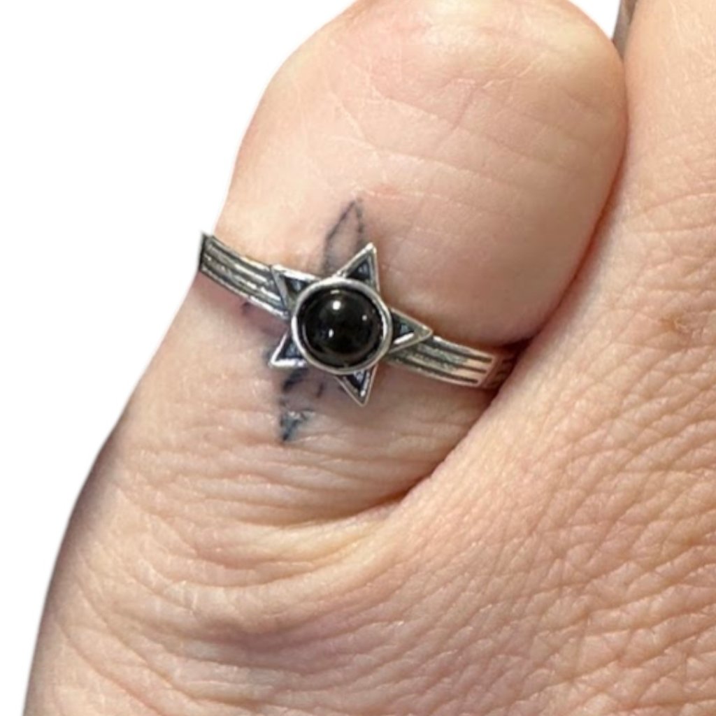 Black Onyx Star Sterling Silver 925 Stamped Ring Size 5 25$